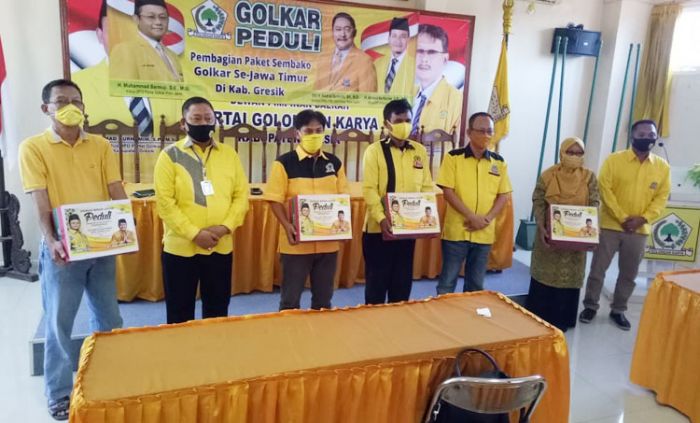 Peduli Dampak COVID-19, Kodrat Sunyoto Berbagi Sembako Peduli Dampak COVID-19, Kodrat Sunyoto Berbagi Sembako