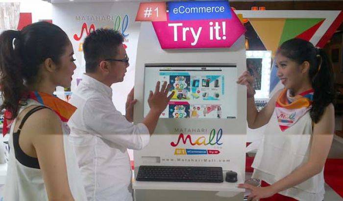 MatahariMall.com Roadshow di Surabaya, Kenalkan Fitur dan Kemudahan Berbelaja kepada Konsumen MatahariMall.com Roadshow di Surabaya, Kenalkan Fitur dan Kemudahan Berbelaja kepada Konsumen