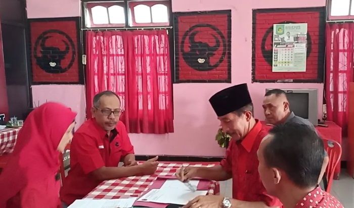 Bersaing Rebutkan Posisi Wawali Kota Blitar, 4 Orang Resmi Daftar ke DPC PDIP Bersaing Rebutkan Posisi Wawali Kota Blitar, 4 Orang Resmi Daftar ke DPC PDIP