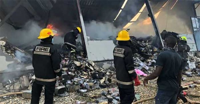 Wali Kota di Zambia Kompori Anti China, Pabrik Pakaian Milik China Dibakar, Pemilik Dibunuh Wali Kota di Zambia Kompori Anti China, Pabrik Pakaian Milik China Dibakar, Pemilik Dibunuh