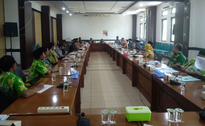 Petani Sedap Malam dan Mangga di Pasuruan Wadul Dewan Soal Permentan 10/2022 Petani Sedap Malam dan Mangga di Pasuruan Wadul Dewan Soal Permentan 10/2022