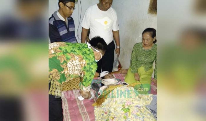 Diduga Kecewa Anaknya Ikut Aliran Punk, Ibu di Jember Gantung Diri Diduga Kecewa Anaknya Ikut Aliran Punk, Ibu di Jember Gantung Diri