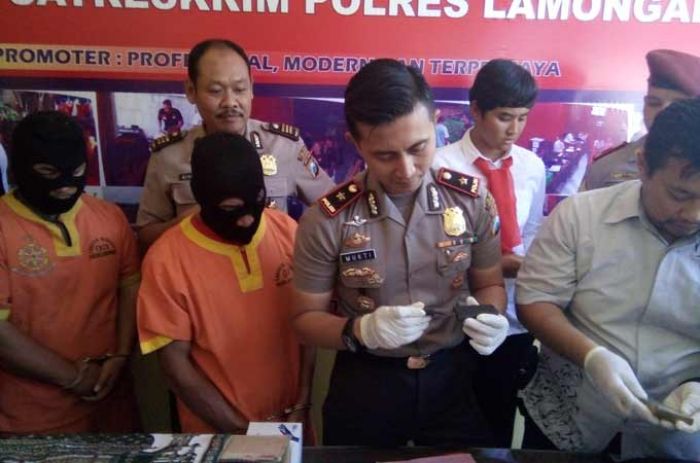 Dua Dukun Gadungan Pengganda Uang di Lamongan Diringkus Polisi Dua Dukun Gadungan Pengganda Uang di Lamongan Diringkus Polisi