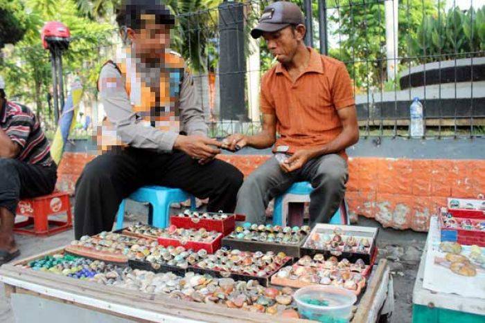 Tren Akik Hilang, Pendapatan Penjual Akik Hanya Rp 30 Ribu