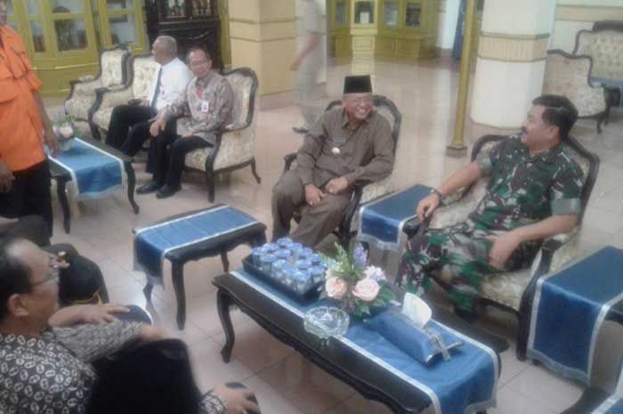 Kunjungi Pendopo Kabupaten Malang, Panglima TNI Cerita Masa-masa Muda Kunjungi Pendopo Kabupaten Malang, Panglima TNI Cerita Masa-masa Muda