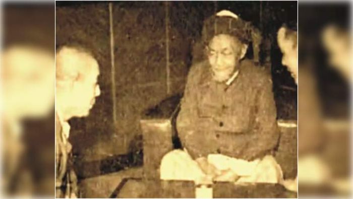 Kini Kiai Mudah Digelari Hadratussyaikh, Kiai Ghazali Said Miris, Aswaja Center: Hormati Mbah Hasyim Kini Kiai Mudah Digelari Hadratussyaikh, Kiai Ghazali Said Miris, Aswaja Center: Hormati Mbah Hasyim