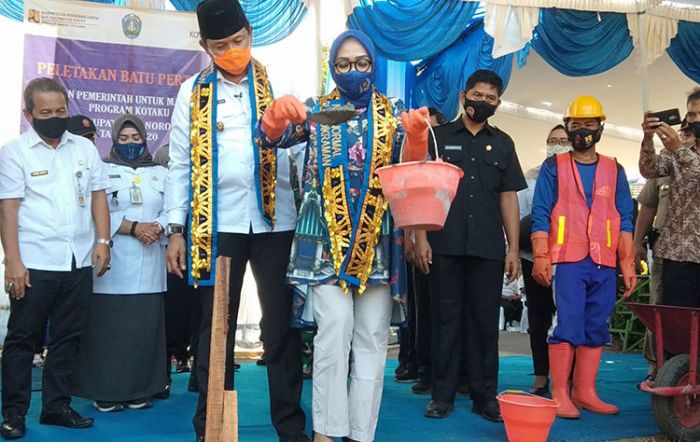 Hj. Sri Wahyuni Bersama Bupati Ponorogo Launching Program Kotaku