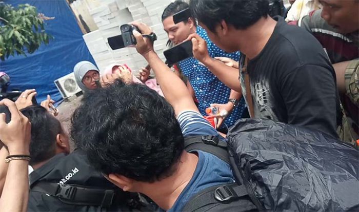 Anak Sulung Wali Kota Risma Diperiksa Terkait Perizinan Pembangunan RS Siloam Anak Sulung Wali Kota Risma Diperiksa Terkait Perizinan Pembangunan RS Siloam