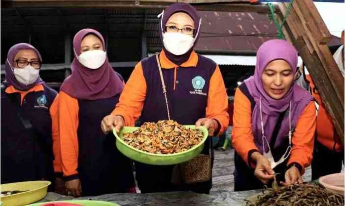 Tekan Stunting, Fatma Ajak Masyarakat Kota Pasuruan Gemar Makan Ikan Tekan Stunting, Fatma Ajak Masyarakat Kota Pasuruan Gemar Makan Ikan