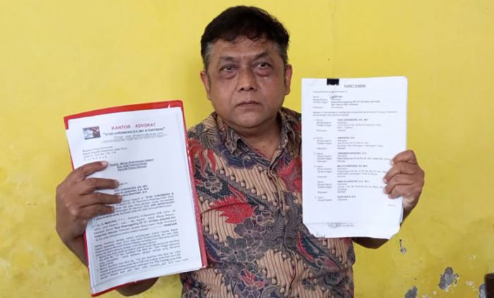 Kakek di Sidoarjo Jalani Sidang atas Kasus Memasuki Rumahnya Sendiri Kakek di Sidoarjo Jalani Sidang atas Kasus Memasuki Rumahnya Sendiri