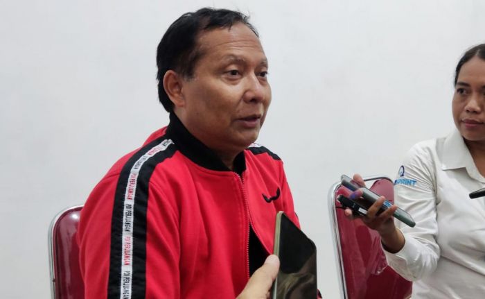 Ketua PDIP Kabupaten Kediri Bantah Peserta Aksi Demo di Kantor DPC adalah Kadernya Ketua PDIP Kabupaten Kediri Bantah Peserta Aksi Demo di Kantor DPC adalah Kadernya