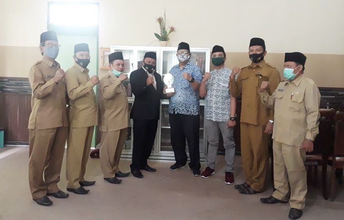 Lima Putra Madura Dinobatkan sebagai Tokoh Muda Nahdliyin Inspiratif 2020 Lima Putra Madura Dinobatkan sebagai Tokoh Muda Nahdliyin Inspiratif 2020