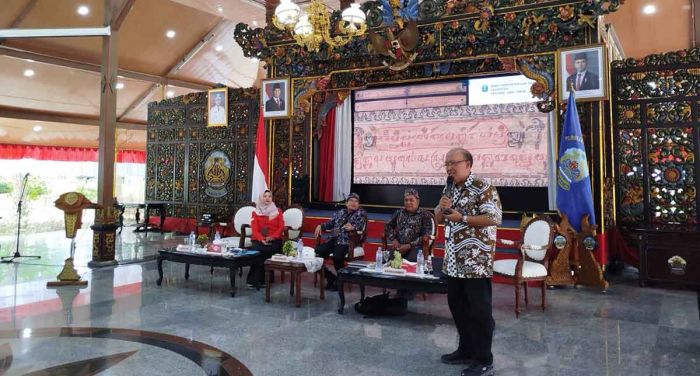 Dispusip Bangkalan Sosialisasikan Pelestarian Naskah Kuno Dispusip Bangkalan Sosialisasikan Pelestarian Naskah Kuno