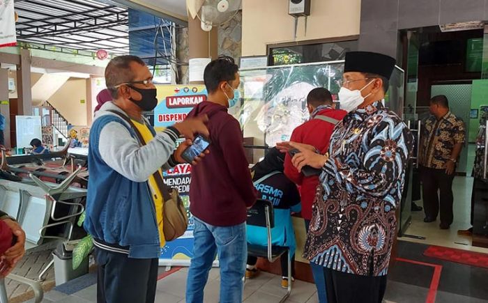 Cegah Antrean, Pj Bupati Minta Dispendukcapil Sidoarjo Tetap Buka di Hari Sabtu dan Minggu Cegah Antrean, Pj Bupati Minta Dispendukcapil Sidoarjo Tetap Buka di Hari Sabtu dan Minggu
