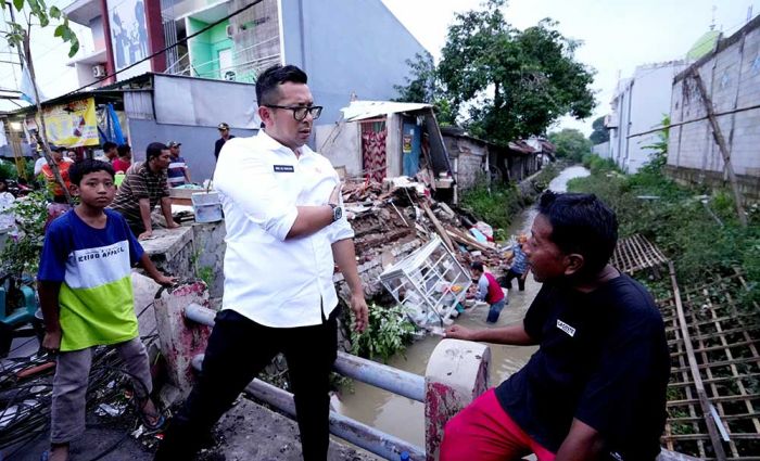 Pemkot Mojokerto Gercep Tangani Banjir dan Rumah Roboh Akibat Plengsengan Ambrol