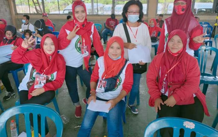 PDIP Gresik Kerahkan 4.908 Saksi untuk Kawal Gus Yani-Bu Min di Coblosan 9 Desember PDIP Gresik Kerahkan 4.908 Saksi untuk Kawal Gus Yani-Bu Min di Coblosan 9 Desember