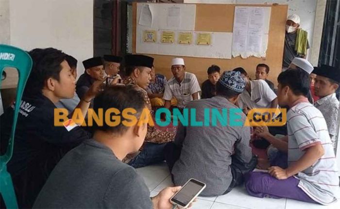 Carut Marut Pengumuman KPPS di Sampang, PPS Bongkar Cawe-cawe PPK Carut Marut Pengumuman KPPS di Sampang, PPS Bongkar Cawe-cawe PPK