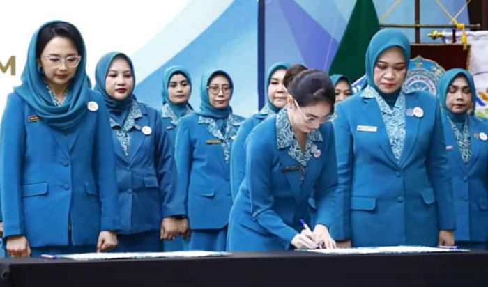 Kembali Nahkodai PKK Kabupaten Kediri, Mbak Cicha Siap Sinergi Sukseskan Program Pemerintah Kembali Nahkodai PKK Kabupaten Kediri, Mbak Cicha Siap Sinergi Sukseskan Program Pemerintah