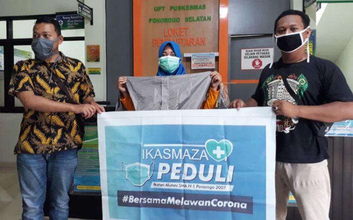 Bersama Lawan Covid-19, Ikasmaza-07 Berikan Bantuan APD ke 31 Puskesmas Ponorogo Bersama Lawan Covid-19, Ikasmaza-07 Berikan Bantuan APD ke 31 Puskesmas Ponorogo