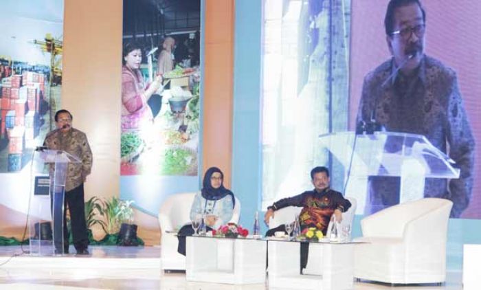 Pakde Karwo Bagikan Strategi agar Ekonomi Indonesia Kian Kuat Pakde Karwo Bagikan Strategi agar Ekonomi Indonesia Kian Kuat