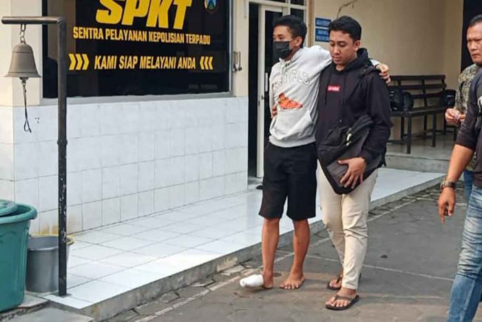 Usai Nongkrong, Seorang Remaja di Sukodono Sidoarjo Jadi Korban Pembacokan Usai Nongkrong, Seorang Remaja di Sukodono Sidoarjo Jadi Korban Pembacokan