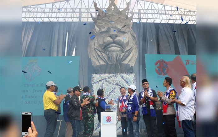 Patung Tegar Arema Jawara Diresmikan, Simbol Kebanggaan dan Kekuatan Patung Tegar Arema Jawara Diresmikan, Simbol Kebanggaan dan Kekuatan