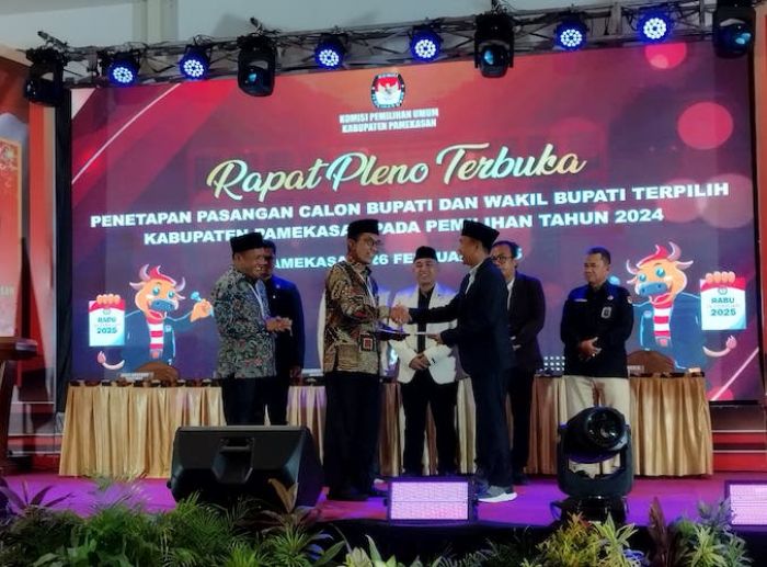 KPU Pamekasan Tetapkan Kholilurahman-Sukriyanto Kada Terpilih, Pj Masrukin Ucapkan Terima Kasih KPU Pamekasan Tetapkan Kholilurahman-Sukriyanto Kada Terpilih, Pj Masrukin Ucapkan Terima Kasih