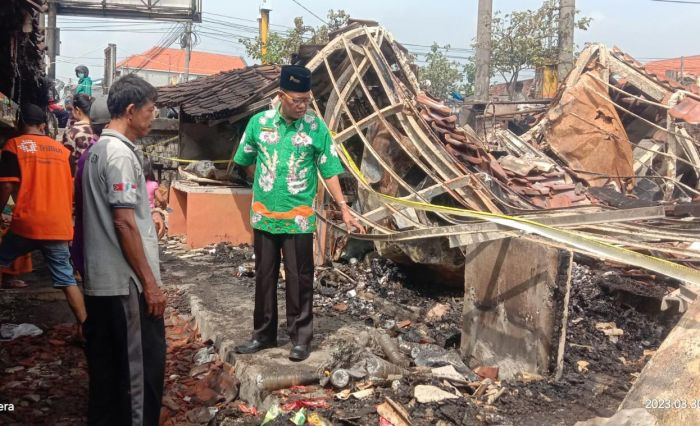 20 Stan Pasar Gondanglegi Rusak Parah Usai Terbakar