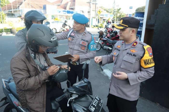 Dukung Gelaran Operasi Patuh 2023, Polres Kediri Kota Laksanakan Gaktiplin Anggota Polri Dukung Gelaran Operasi Patuh 2023, Polres Kediri Kota Laksanakan Gaktiplin Anggota Polri