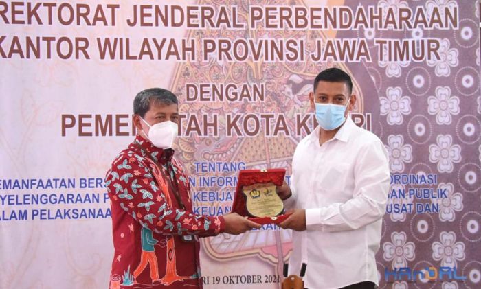 Data dan Informasi di Kota Kediri Kini Lebih Mudah Diakses untuk Dasar Pengambilan Kebijakan Data dan Informasi di Kota Kediri Kini Lebih Mudah Diakses untuk Dasar Pengambilan Kebijakan