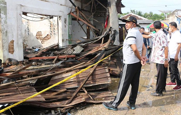 Tinjau Kebakaraan Pasar Lenteng, Bupati Sumenep Janji Perbaiki Kios Tahun ini