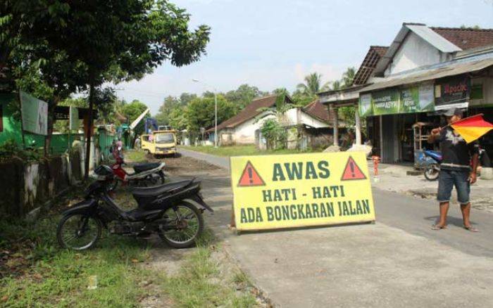 Jelang Musim Mudik, Dinas PU Bina Marga Blitar Kebut Perbaikan Jalan