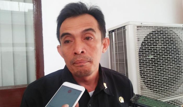 Sisa Cerita Bentrok Bonek dan Arema: Total Kerugian Rp 254 Juta, Ada yang Ikhlas Dagangannya Dijarah Sisa Cerita Bentrok Bonek dan Arema: Total Kerugian Rp 254 Juta, Ada yang Ikhlas Dagangannya Dijarah