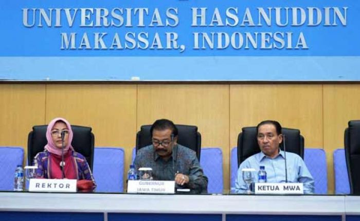 Pakde Karwo Usulkan Tiga Strategi Pembiayaan Non-APBD Pakde Karwo Usulkan Tiga Strategi Pembiayaan Non-APBD