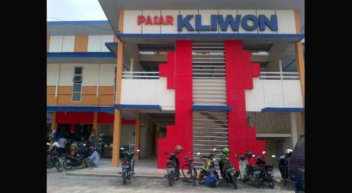 Nasib Pasar Kliwon Mojokerto Buram: Sepi Pengunjung, Disulap jadi Pusat Kuliner Nasib Pasar Kliwon Mojokerto Buram: Sepi Pengunjung, Disulap jadi Pusat Kuliner