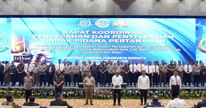 Menteri ATR/BPN Beri Penghargaan untuk 74 Pihak Pemberantas Mafia Tanah