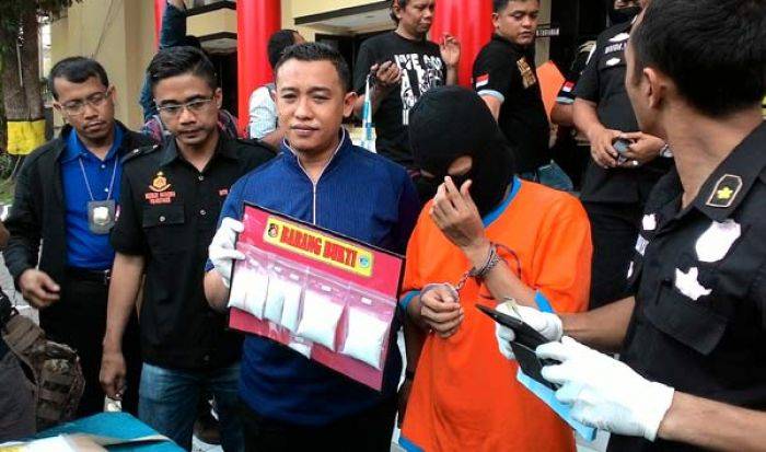 Warga Pesapen Ditangkap saat Antar Sabu 0,5 Kg, ternyata Kiriman dari Ayahnya di Rutan Warga Pesapen Ditangkap saat Antar Sabu 0,5 Kg, ternyata Kiriman dari Ayahnya di Rutan