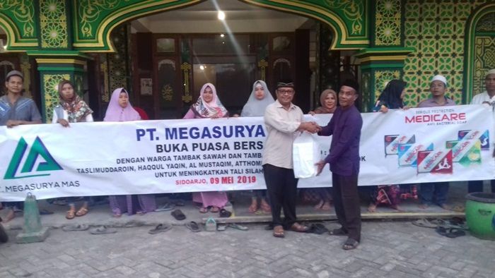 Pererat Silaturahmi dengan Warga Sekitar, PT MSM Sidoarjo Gelar Bukber Pererat Silaturahmi dengan Warga Sekitar, PT MSM Sidoarjo Gelar Bukber