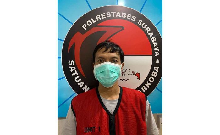 Satresnarkoba Polrestabes Surabaya Ringkus Pengedar Sabu Satresnarkoba Polrestabes Surabaya Ringkus Pengedar Sabu