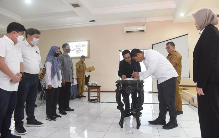 Wali Kota Kediri Teken Perjanjian Tambahan Sebagai Solusi Permasalahan Pemanfaatan BMD