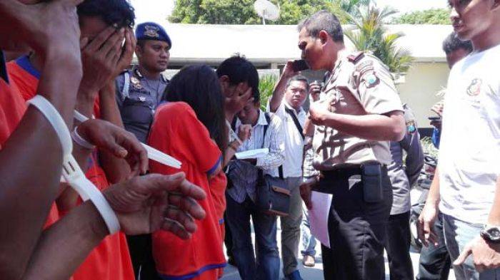 Polres Gresik Bekuk Kakak Beradik Sindikat Curanmor Polres Gresik Bekuk Kakak Beradik Sindikat Curanmor