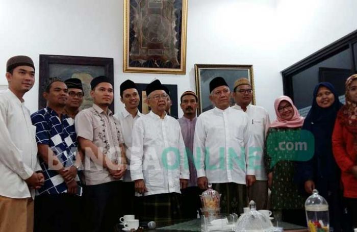 Sowan ke Gus Solah, Dosen UII Yogyakarta Diberi Wejangan Soal Keindonesiaan dan Keislaman