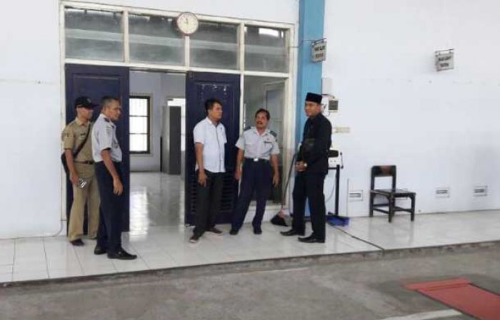 DPRD Kabupaten Blitar: Dishub Harus Tindak Tegas Kendaraan Lebihi Tonase DPRD Kabupaten Blitar: Dishub Harus Tindak Tegas Kendaraan Lebihi Tonase