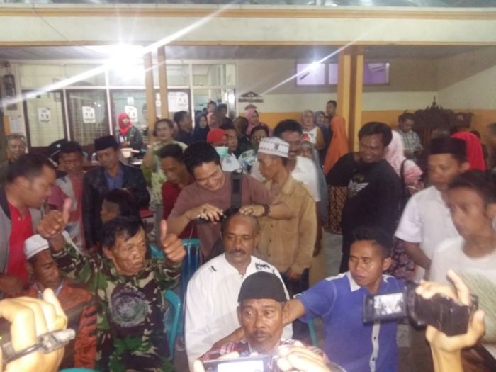 Aksi Cukur Gundul Warnai Kemenangan Thoriqul Haq–Indah Amperawati Aksi Cukur Gundul Warnai Kemenangan Thoriqul Haq–Indah Amperawati