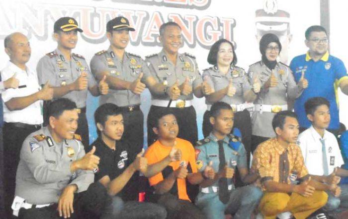 Galakkan Safety Riding, Polres Banyuwangi Gelar Sosialisasi Etika Berlalu Lintas Galakkan Safety Riding, Polres Banyuwangi Gelar Sosialisasi Etika Berlalu Lintas