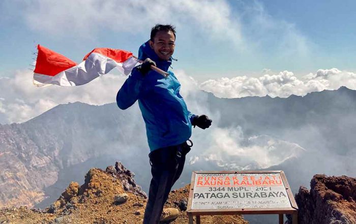 Mengapa Sangat Tidak Disarankan Mendaki Gunung Menggunakan Celana Jeans? Begini Penjelasannya