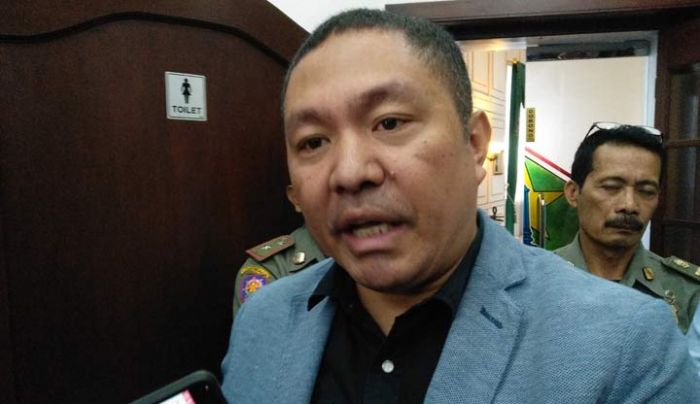Bukber Sambil Suguhkan Miras, Manajemen Oppo Minta Maaf Bukber Sambil Suguhkan Miras, Manajemen Oppo Minta Maaf