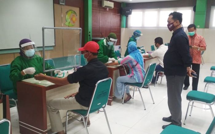 Jelang Verfak Calon Perseorangan, 1.047 PPS Pilbup Sidoarjo Jalani Rapid Test Jelang Verfak Calon Perseorangan, 1.047 PPS Pilbup Sidoarjo Jalani Rapid Test