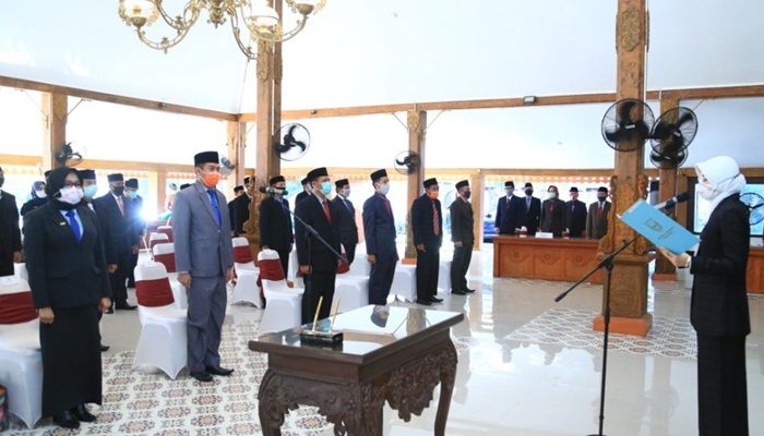 Bupati Tantri Kembali Rombak Anak Buahnya, 38 Pejabat Eselon III dan IV Digeser Bupati Tantri Kembali Rombak Anak Buahnya, 38 Pejabat Eselon III dan IV Digeser