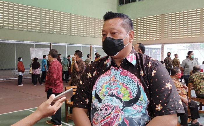 Giliran Anggota DPRD Kabupaten Kediri Menjalani Vaksinasi Covid-19 Tahap Kedua Giliran Anggota DPRD Kabupaten Kediri Menjalani Vaksinasi Covid-19 Tahap Kedua